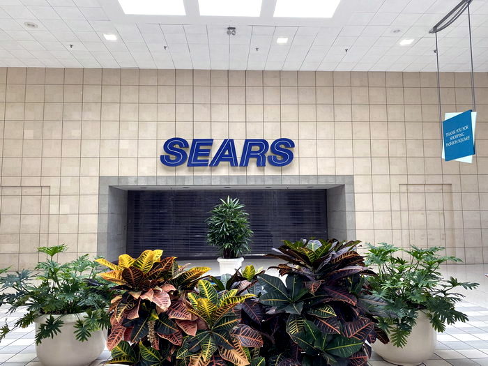 Fashion Square Mall - June 15 2022 Photo (newer photo)